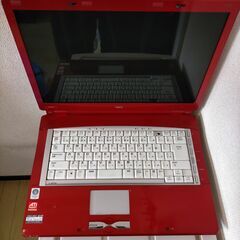 ノートパソコン NEC LaVie LL560/Lの画像