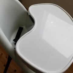 【取引中】ベビービョルン　ハイチェアの画像