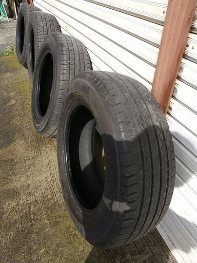 値下　ハリヤー純正タイヤ225/65r17