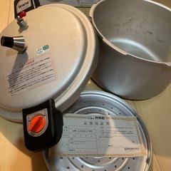 圧力鍋6リットル　アルミ　購入者決定しました。