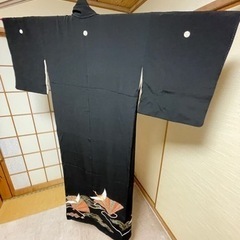 黒 留袖 左三つ巴家紋 