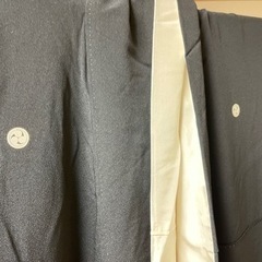 黒 留袖 左三つ巴家紋 の画像