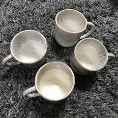 Crate & Barrelマグカップ4点セット