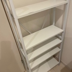 【無料】収納ラック付きデスクの画像