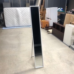 木製スタンドミラー