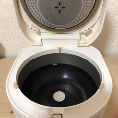 パナソニック炊飯器（3合炊き）の画像