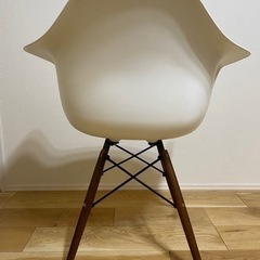 チェア　椅子　ダイニングチェア　イームズ チェアの画像