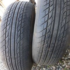 中古タイヤ　205/65R15　2本　オートバックス製