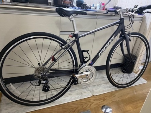 極上車　クロスバイク　GIANTエスケープR3 2021年モデル