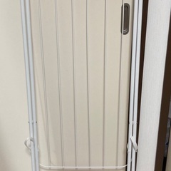 IKEAの洗濯物を干すスタンド&洗濯ピンチハンガー&洗剤