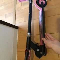 子供用キックボード 