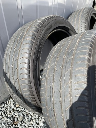 ヨコハマ dBデシベルE70 235/45R18 6〜7分山 2017年製 中古タイヤ