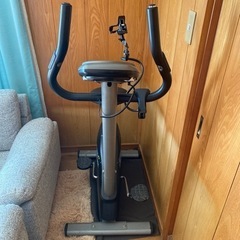 フィットネスバイク　Fitness bike
