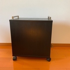 【IKEA】キャスター付きワゴン(幅32x奥行50x高さ55cm)の画像