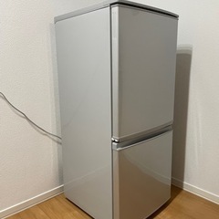 冷蔵庫　シャープ　2017年製