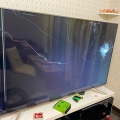 ジャンク品75インチテレビ