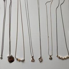 ネックレス、イヤリングの画像