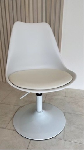 ダイニングチェア　昇降式イームズ風デザインチェア
