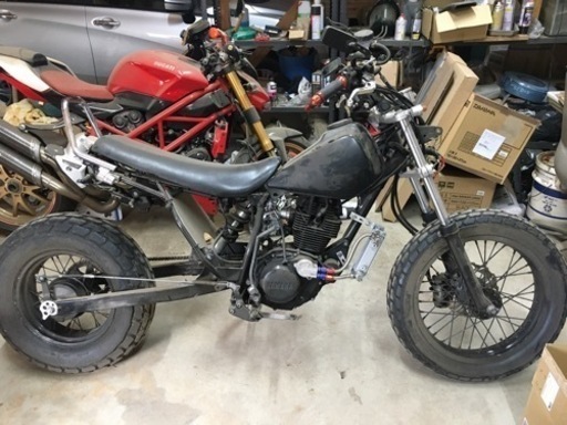 TW200  レストアベース