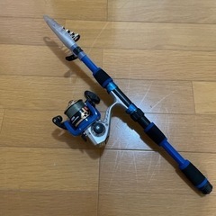 釣竿　ブルー