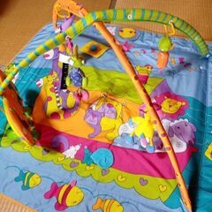 赤ちゃん　プレイマット　プレイジム