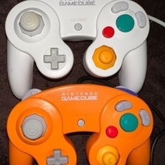 純正品！ゲームキューブコントローラー2個セットの画像