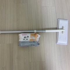 部屋掃除のワイパーとシートです
