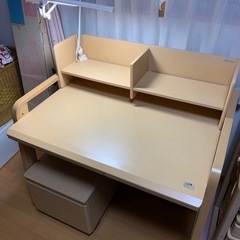 オカムラ学習机(お話し中です)