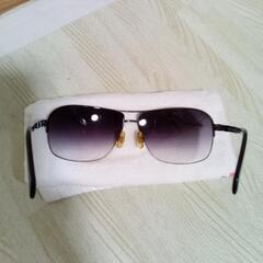 2美品♦️超超激安♦️POLICEサングラス♦️大人のお洒落な♦️高級ブランド♦️おすすめ♦️使用頻度少ない♦️除菌清掃済み♦️これからのシーズンにどうぞ♦️お値打ちにお譲り致します♦️他のフリマアプリにも載せて折りますのでお早めにどうぞの画像