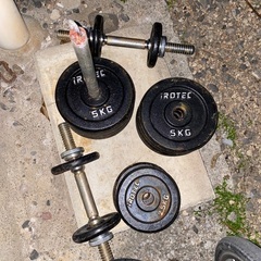 ダンベル、重さ60kg。