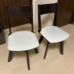 椅子 2脚 セット 回転式 あげます  テーブルもあります