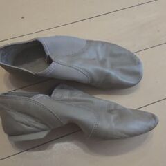 CAPEZIO　チア　ダンスシューズ　ベージュの画像