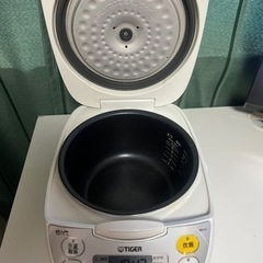 炊飯器の画像