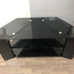 無料にしました❗️TVボード☆ガラス製でキレイ‼️