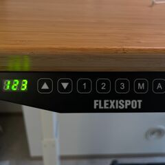  FLEXISPOT スタンディングデスク 電動式 昇降デスク 高さ調節デスク 人間工学 メモリー機能付き オフィスワークテーブル パソコンデスク ゲーミングデスク 学習机 勉強机 ホワイト E3W（天板別売り）の画像