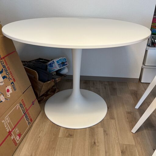 あぼかど様　IKEA DOCKSTA ドクスタ