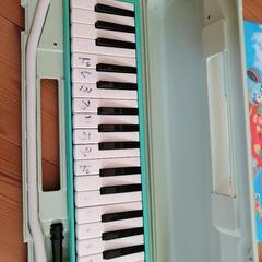 ピアニカ 鍵盤ハーモニカ グリーン