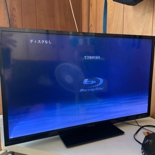 テレビ32型とブルーレイプレイヤーセット