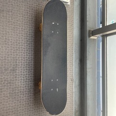 ドンキのスケボーです。