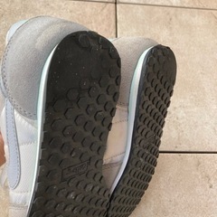 レディース　スニーカー　2点　22.5cmの画像