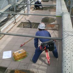 【未経験者・女性大歓迎です！】測量、墨出し作業員の画像