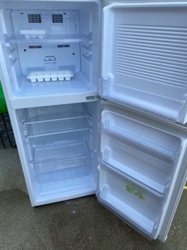 お薦め品‼️激安‼️ユーイング冷蔵庫 140L 2017年