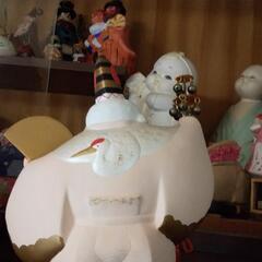 猿 舞を踊る陶器人形の画像
