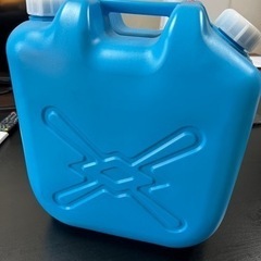 ポリタンク　18L