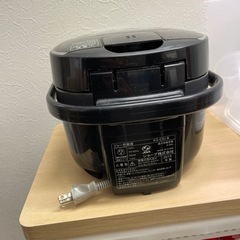 SHARP 炊飯器 3合炊きの画像