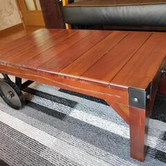 タイヤ付きテーブルの画像