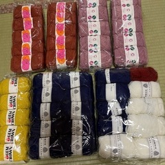 毛糸たくさん(玉)