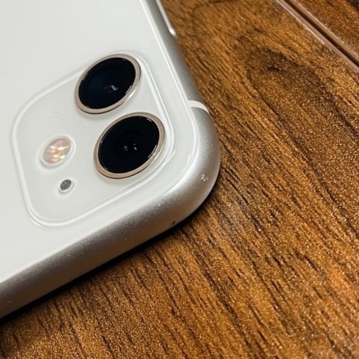 iPhone 11 ホワイト 128 GB SIMフリー 無印 本体