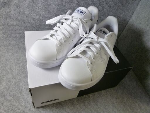 未使用 adidas アディダス スニーカー ADVANCOURT アドバンコート DBH42 25㎝
