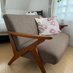 UNICOの2人掛けソファーの画像